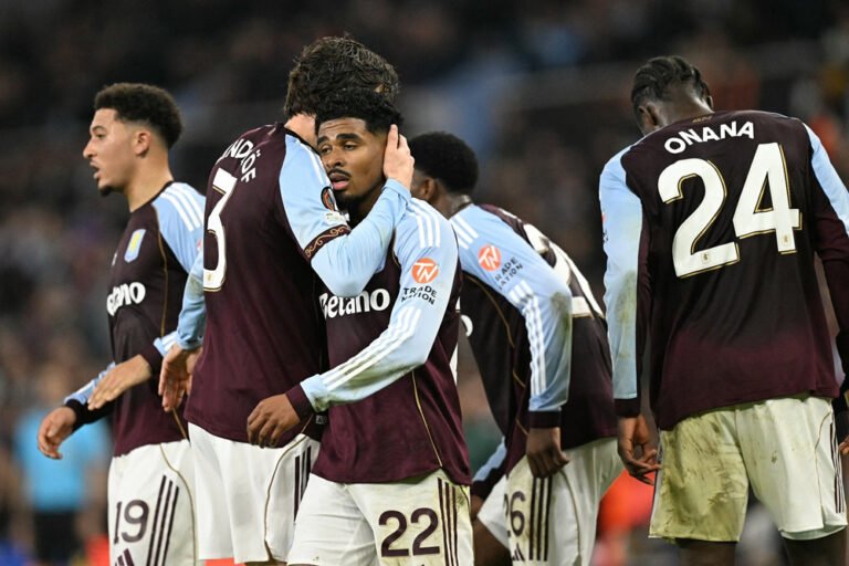 ลีดส์ พบ แอสตันวิลลา