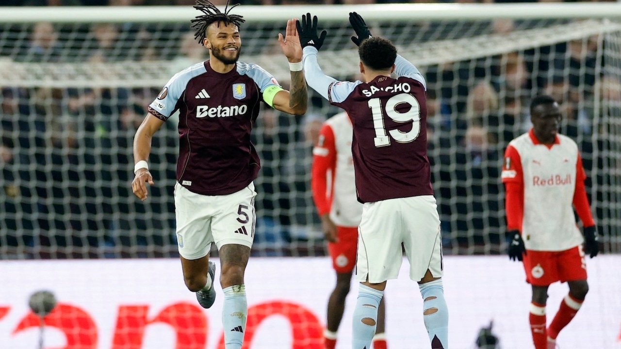 แอสตันวิลลา พบ อาร์บี ซัลซ์บวร์ก