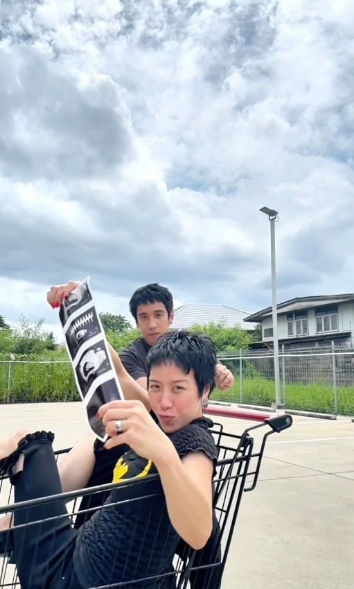 พลอย หอ วัง